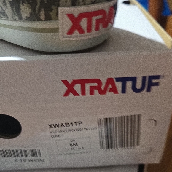 New XTRATUF Women's Ankle Boots Trolling  Sz 5m Bouy - Picture 7 of 8